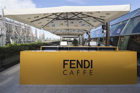 fendi caffe rinascente menu|Milano, nuovo look griffato per la terrazza sul Duomo.